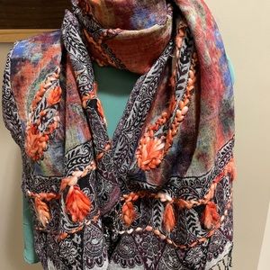 EUC Boho multi-colored scarf with tassels